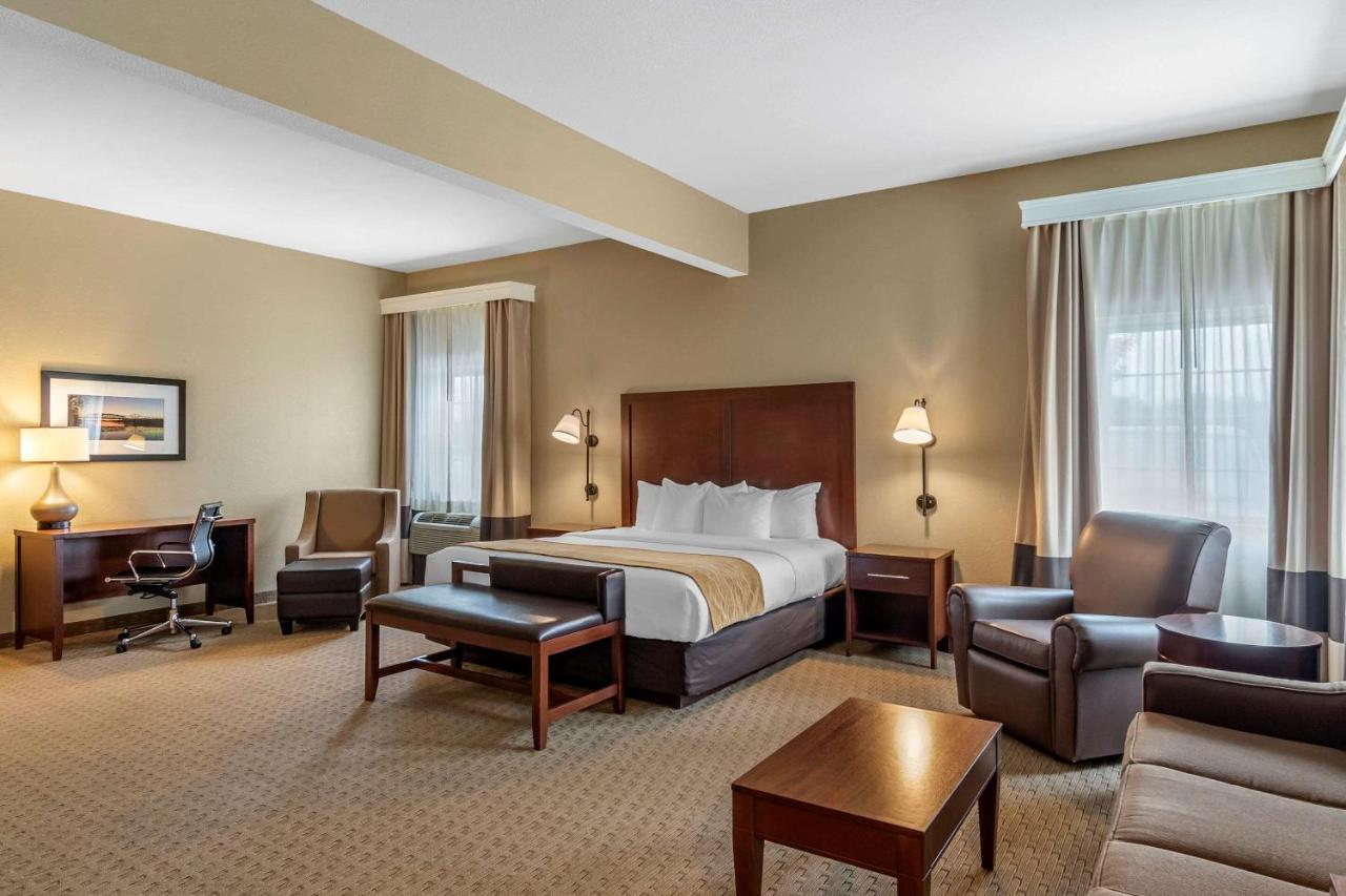 Comfort Inn Warrensburg Station Extérieur photo
