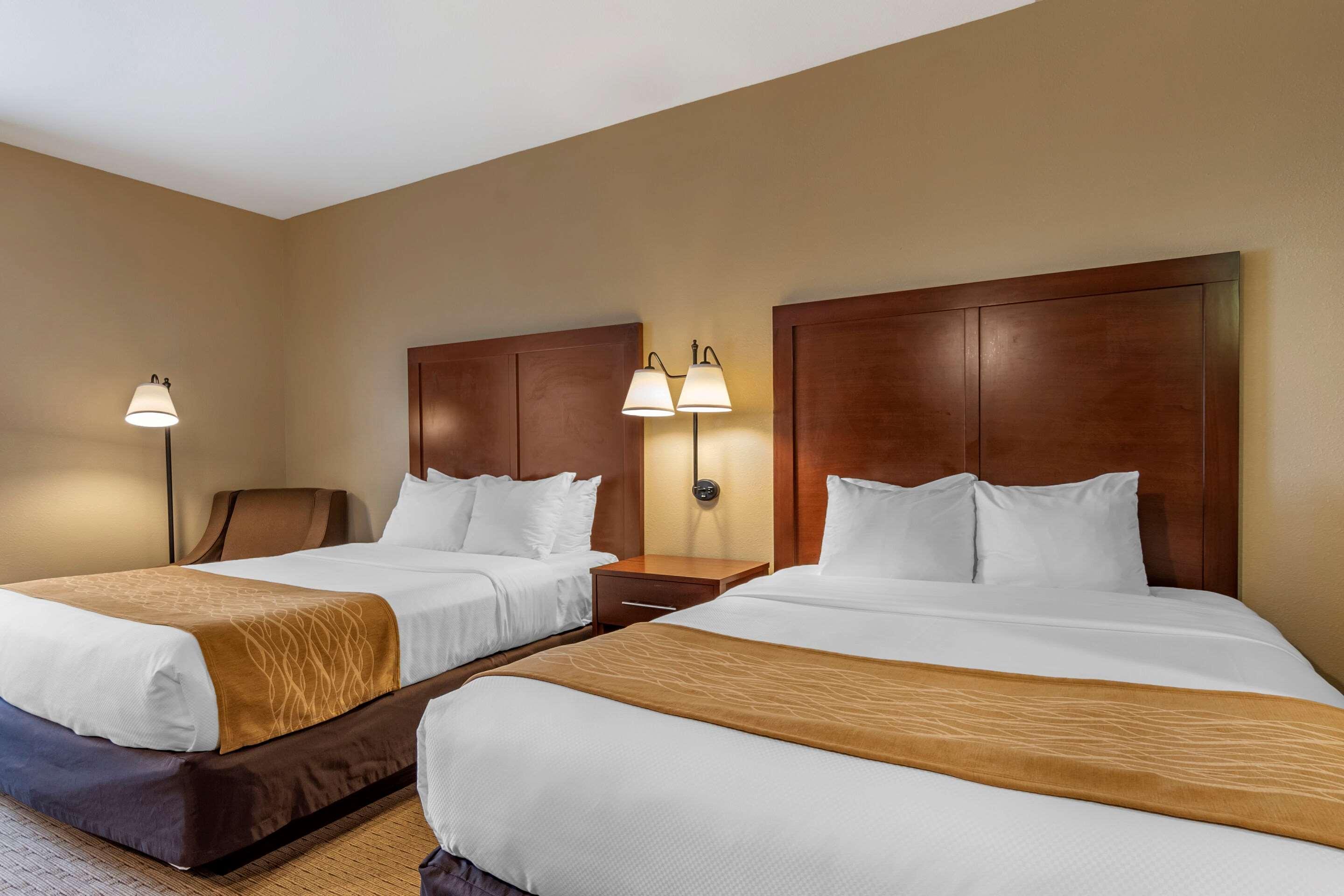 Comfort Inn Warrensburg Station Extérieur photo