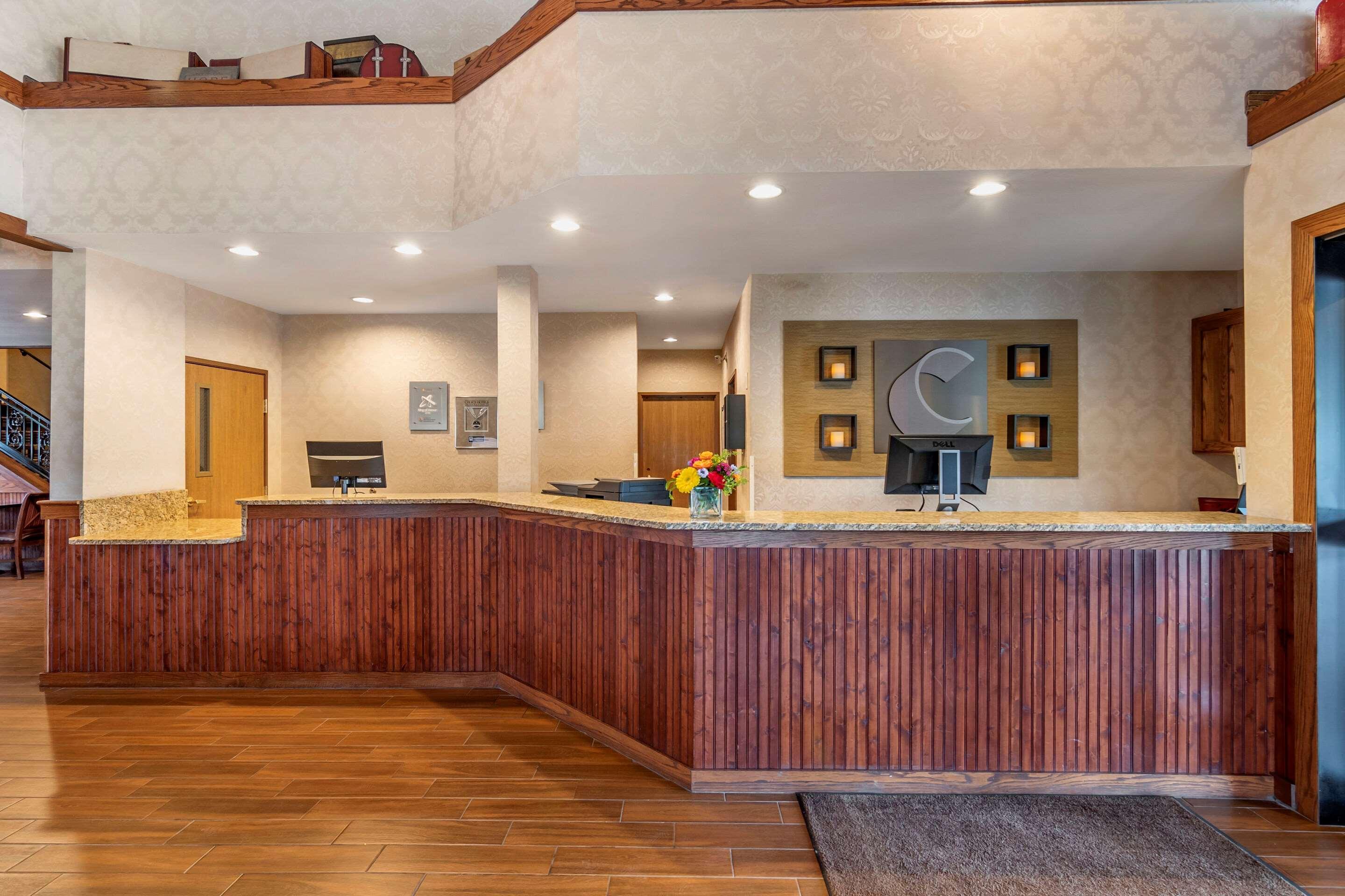 Comfort Inn Warrensburg Station Extérieur photo
