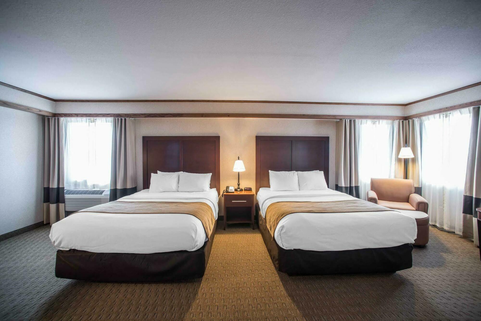 Comfort Inn Warrensburg Station Extérieur photo